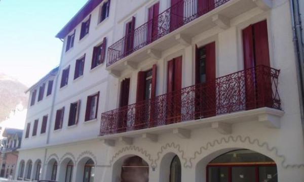 Appartement*** T2 + Cabine Pour 4 Personnes Cauterets Buitenkant foto